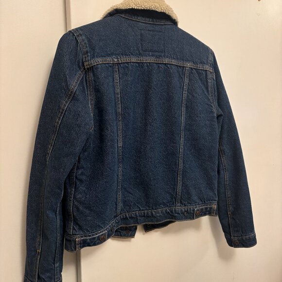 Levis Womens Sherpa Lined Trucker Jacket - Picture 6 of 7